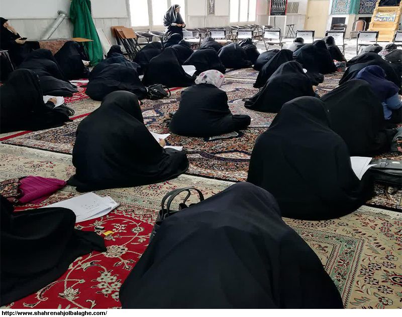 برگزاری آزمون کتبی مسابقات ربیع القلوب با حضور ۱۰۰ بانوی کاشانی