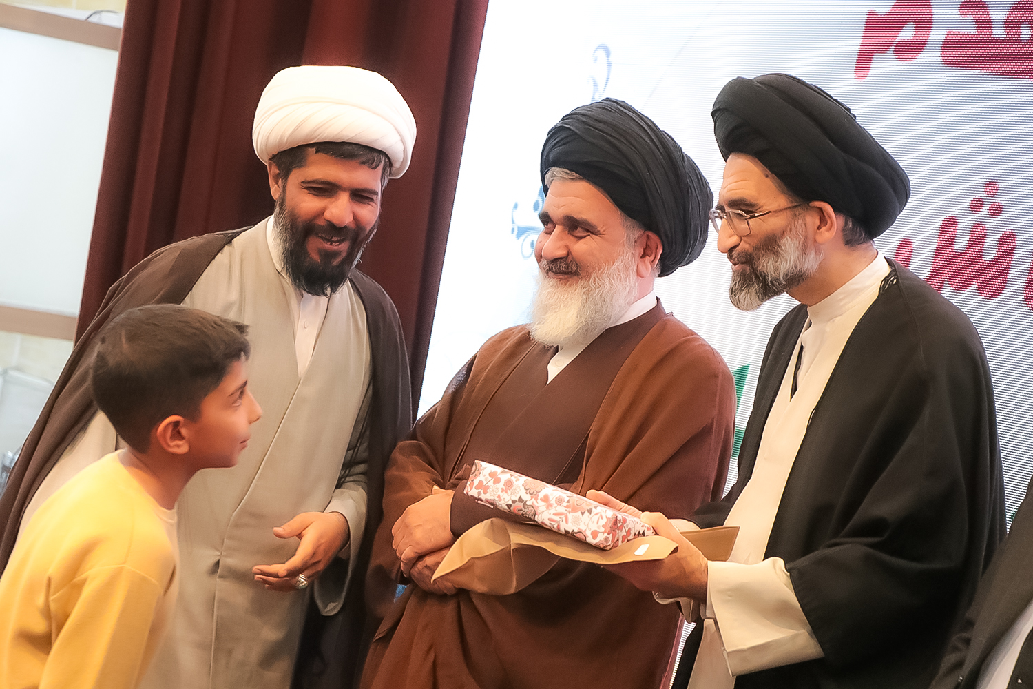 غنچه هایی به رنگ نهج البلاغه